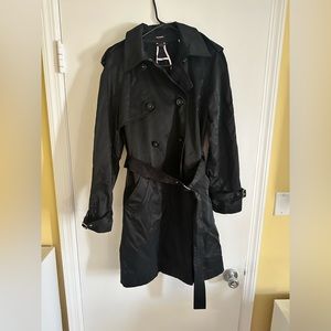 Gently warn Express Three Quarter Lined Black Trench Coat